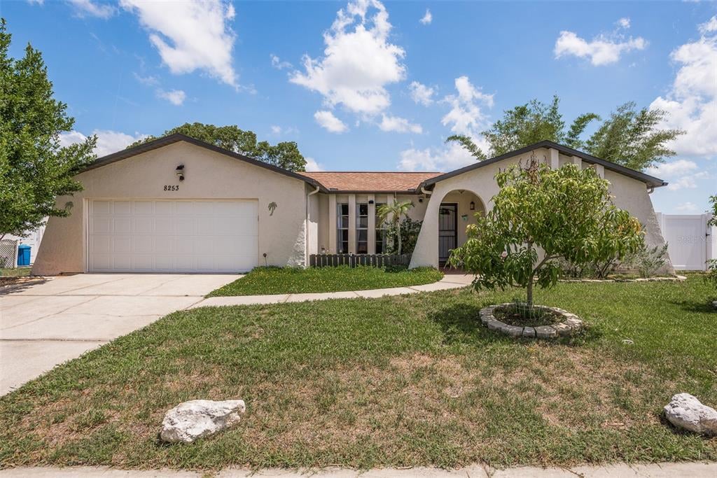 8253 MEDFORD DRIVE Palm Harbor  - The Gary & Nikki Team, Keller Williams Realty Tampa Bay Homes For Sale