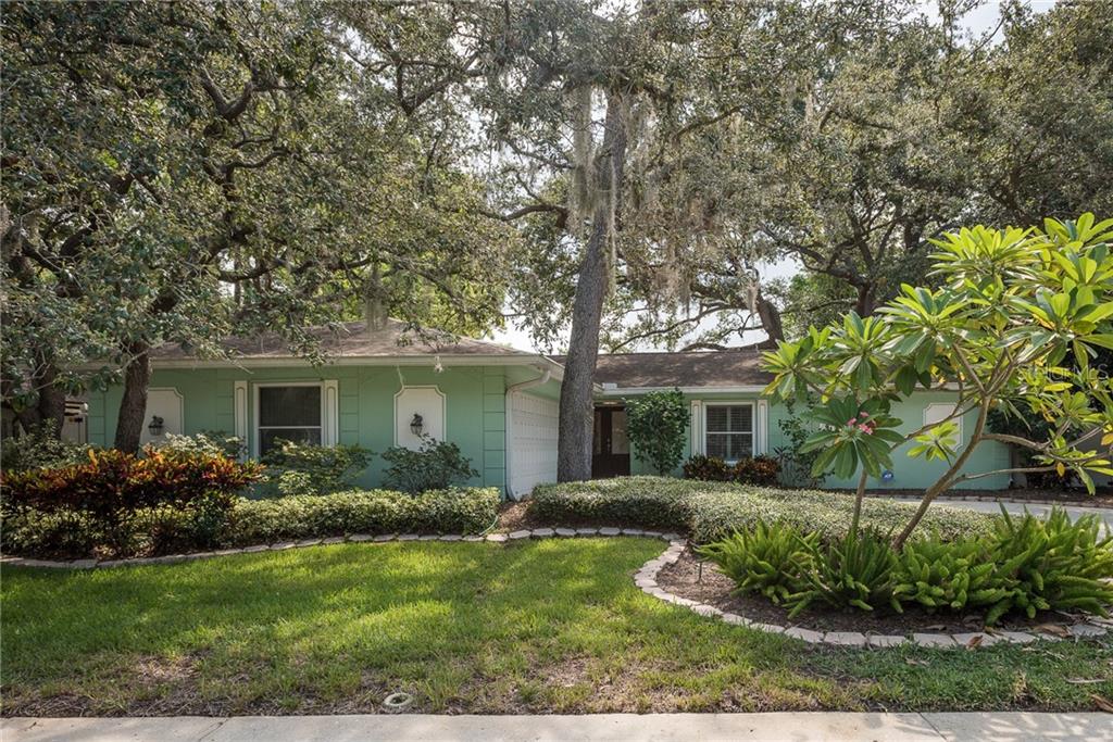 960 SPANISH OAKS BOULEVARD Palm Harbor  - The Gary & Nikki Team, Keller Williams Realty Tampa Bay Homes For Sale